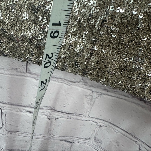 White House Black Market gold Sequin short pencil Skirt sz 12 special occasion - Picture 3 of 8